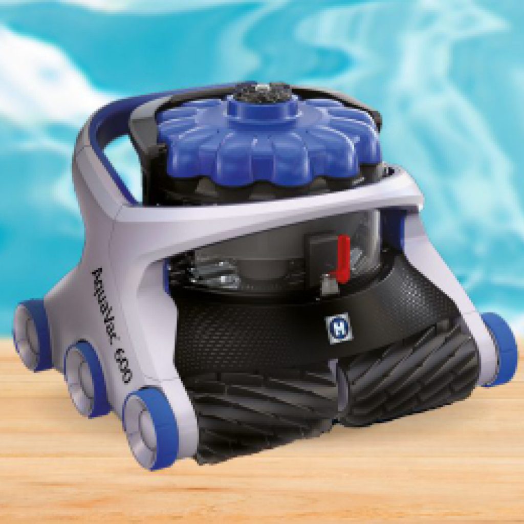 Robot nettoyeur électrique AquaVac, disponible dans votre magasin Aquilus. Redoutable contre la saleté notamment grâce à son aspiration cyclonique